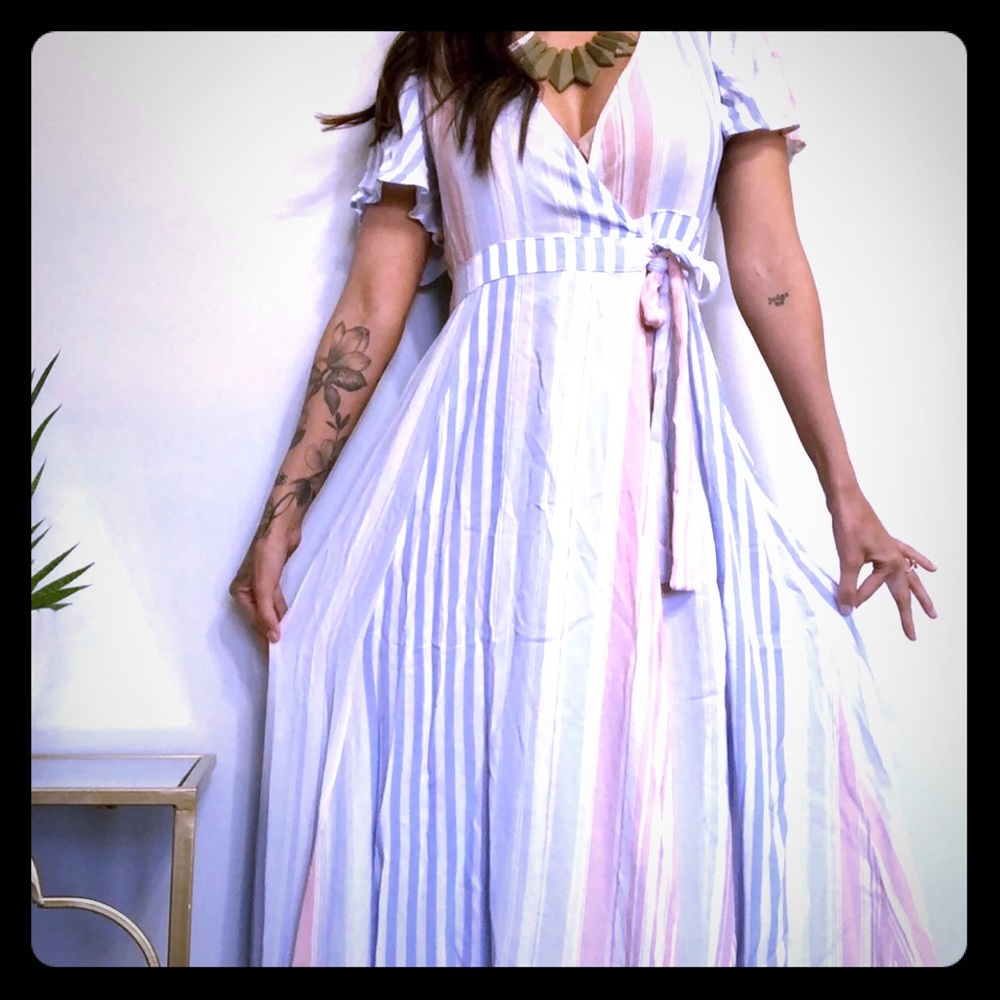 Lilyful Maxi Dress Medium